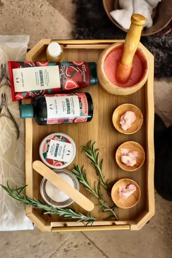 Wellness Mani & Pedi
