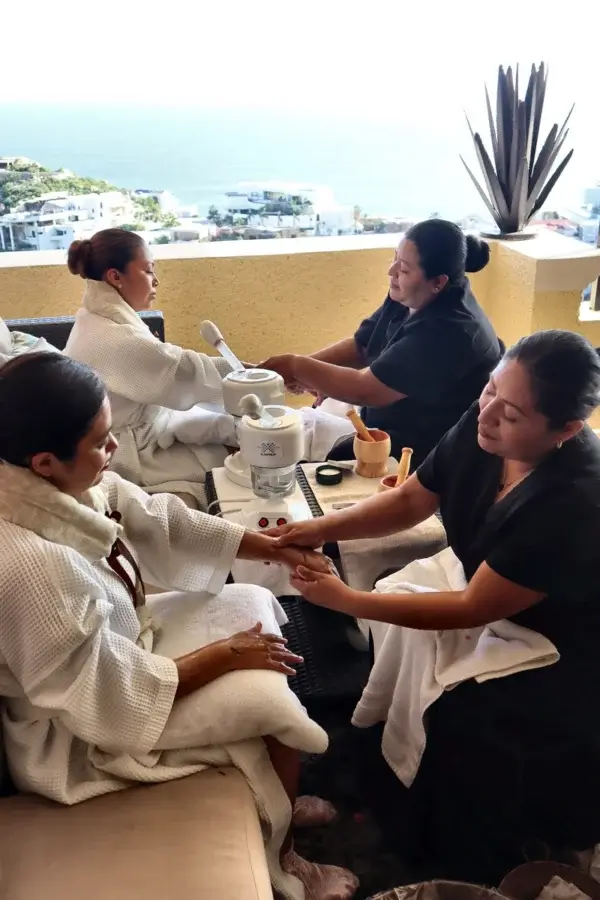 Wellness Mani & Pedi